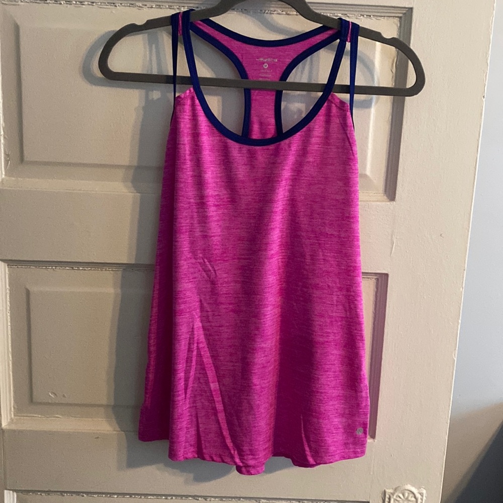 Workout tank top